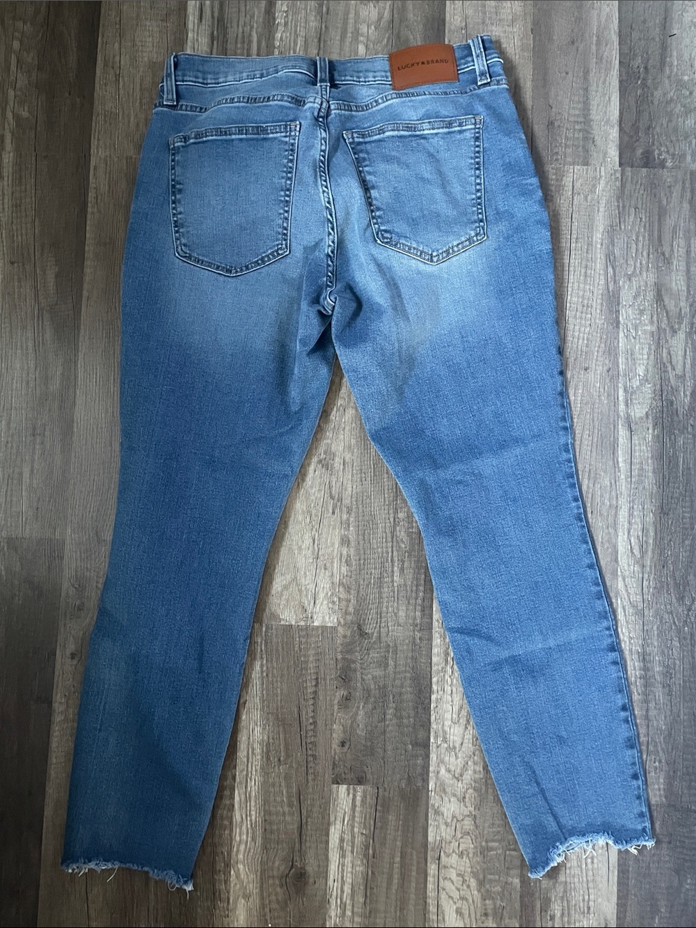 Lucky Brand Light Blue Cropped Ankle Jeans